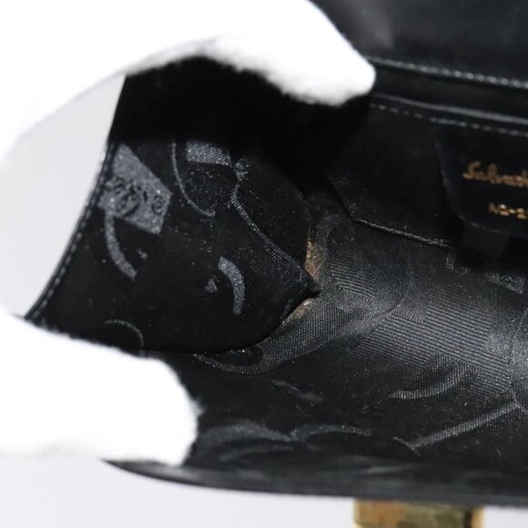 Salvatore Ferragamo Gancini Chain Shoulder Bag Leather Black Gold Auth hk2926 - Picture 14 of 16